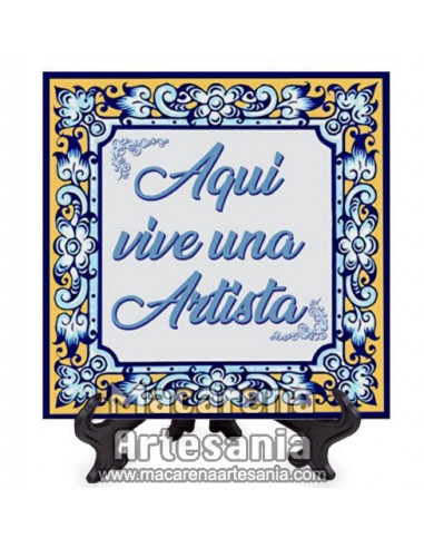 Ideal para regalar al Artista, azulejo con el texto "Aqui vive una Artista" en venta en nuestra tienda.