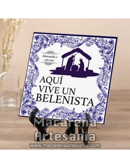 Azulejo cuadrado como regalo al belenista y el texto "Aqui vive un Belenista" solo en venta en nuestra tienda online.